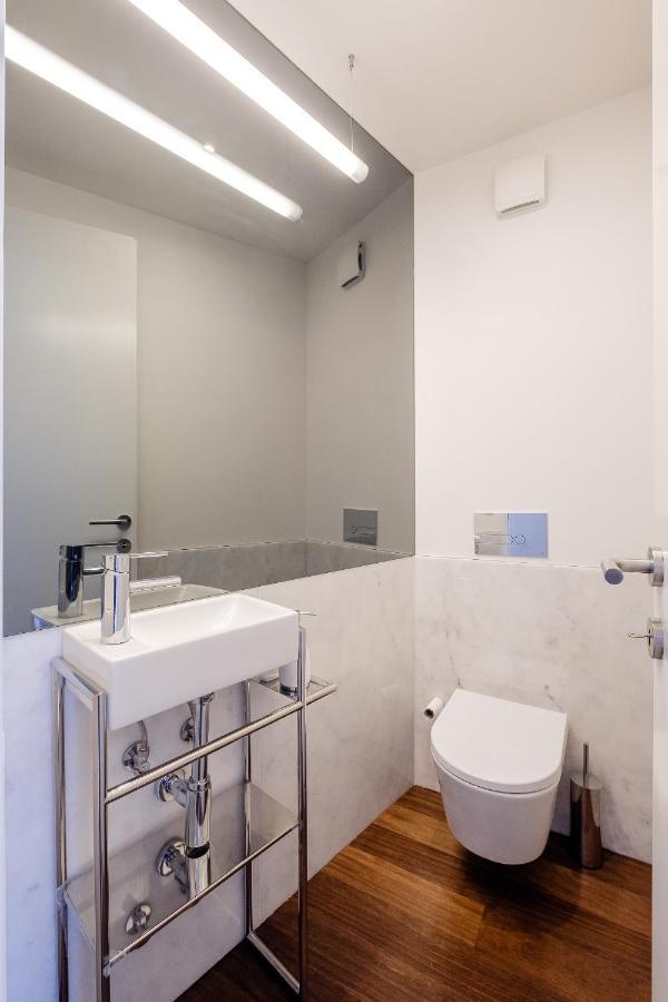 Boutique Rentals- Bliss By The Sea Apt- Ocean Views In Foz Beach Porto Exterior photo