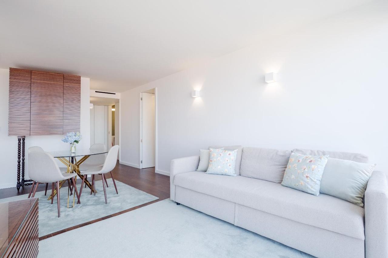 Boutique Rentals- Bliss By The Sea Apt- Ocean Views In Foz Beach Porto Exterior photo